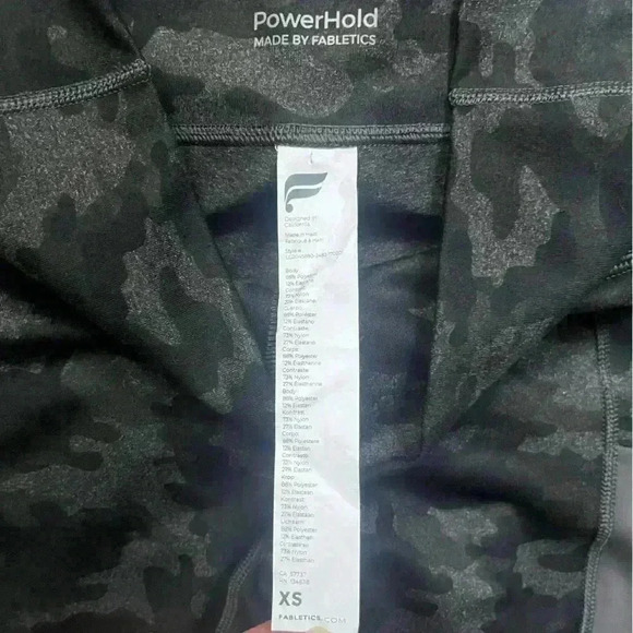 Fabletics PowerHold Camouflage Black Leggings Side Pockets Size XS - Picture 3 of 5